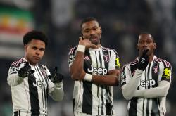 AYX- 尤文图斯后防bbc 