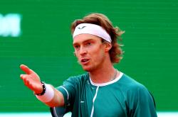 AYX-费德勒连续五场比赛得分超过连败，美国队挑战极限！的简单介绍