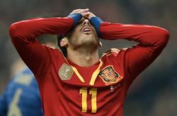 爱游戏体育-包含C罗在西班牙队比赛中败北，高光表现引发热议！的词条